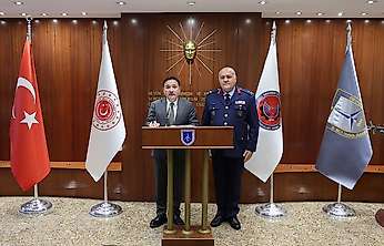 Vali Çiçek, 2. Hava Bakım Fabrika Müdürlüğünün 100. Yıl gururuna ortak oldu