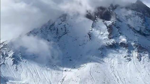 Erciyes'teki beyaz örtü genişliyor