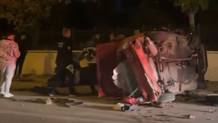 Otomobil ile motosikletin çarpıştığı kazada 1 kişi ağır yaralandı
