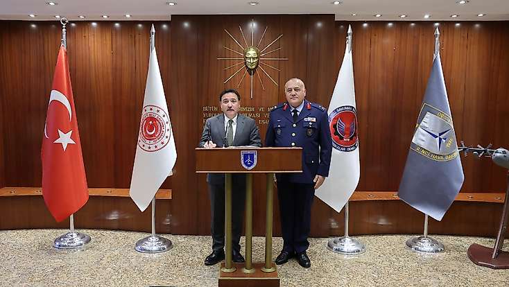 Vali Çiçek, 2. Hava Bakım Fabrika Müdürlüğünün 100. Yıl gururuna ortak oldu