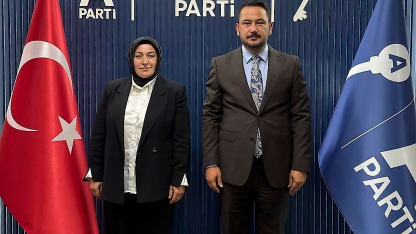 Anahtar Parti Develi İlçe Başkanlığına Medine Göbül atandı