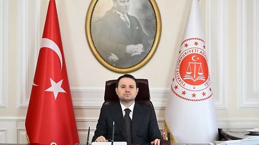 Bakan Gürlek '8 ayda 81 ilimizde milyarlarca liralık suç varlığına el koyduk'