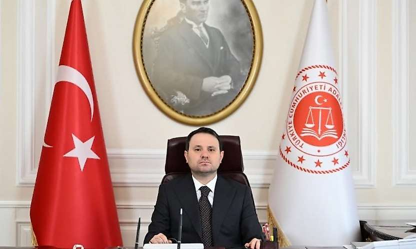 Bakan Gürlek '8 ayda 81 ilimizde milyarlarca liralık suç varlığına el koyduk'