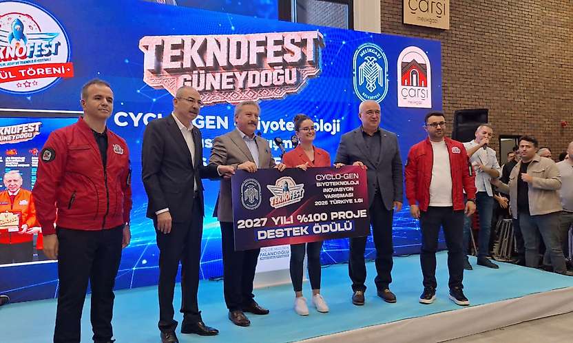 İnsansı Robot Mega Kayserililerle tanıştı